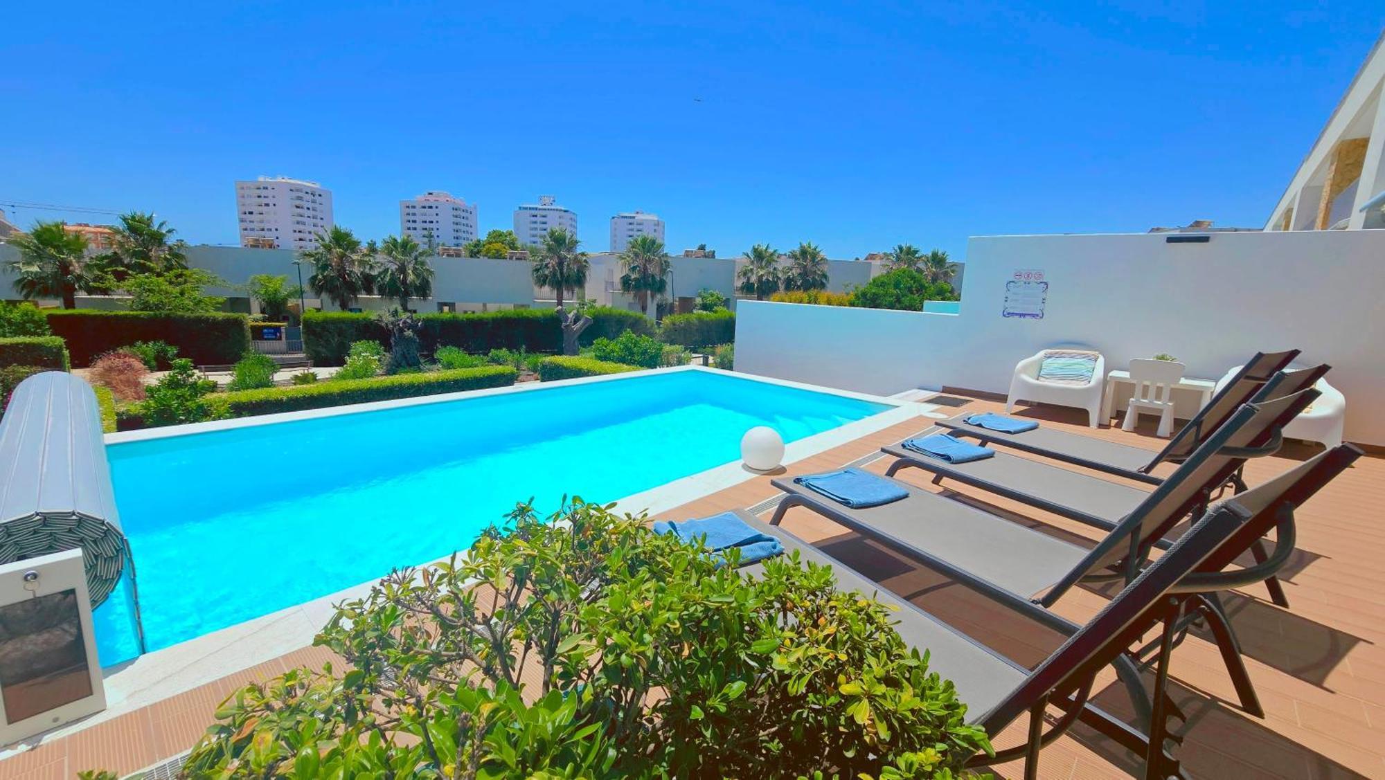 Luxury Villa & Private Heatable Pool In アルブフェイラ エクステリア 写真